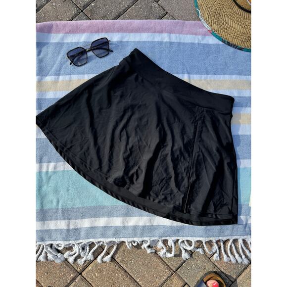 NWOT, Unknown Brand, Tankini with a skirt, Blue top Black Skirt, Sz L - Picture 3 of 12